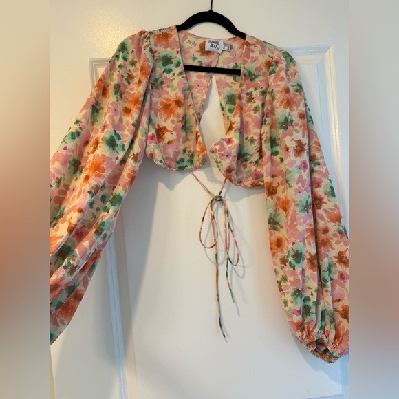 Princess Polly Floral Long Sleeve Cropped Top - Picture 2 of 4